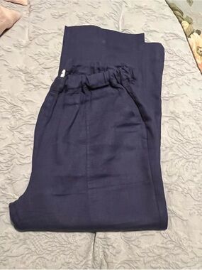 Dennis Wang Linen Navy Blue Elastic Waist Capris